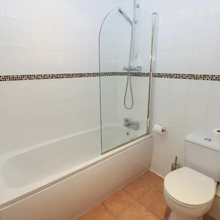 Pears - 1 Bedroom - Sleeps 2